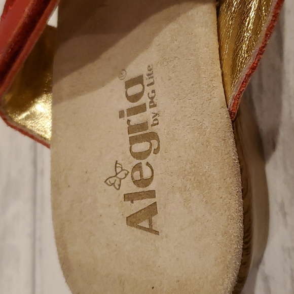 Alegria | Lin Red Floral Embroidered Leather Slide Sandals | Size 9 - Picture 6 of 15
